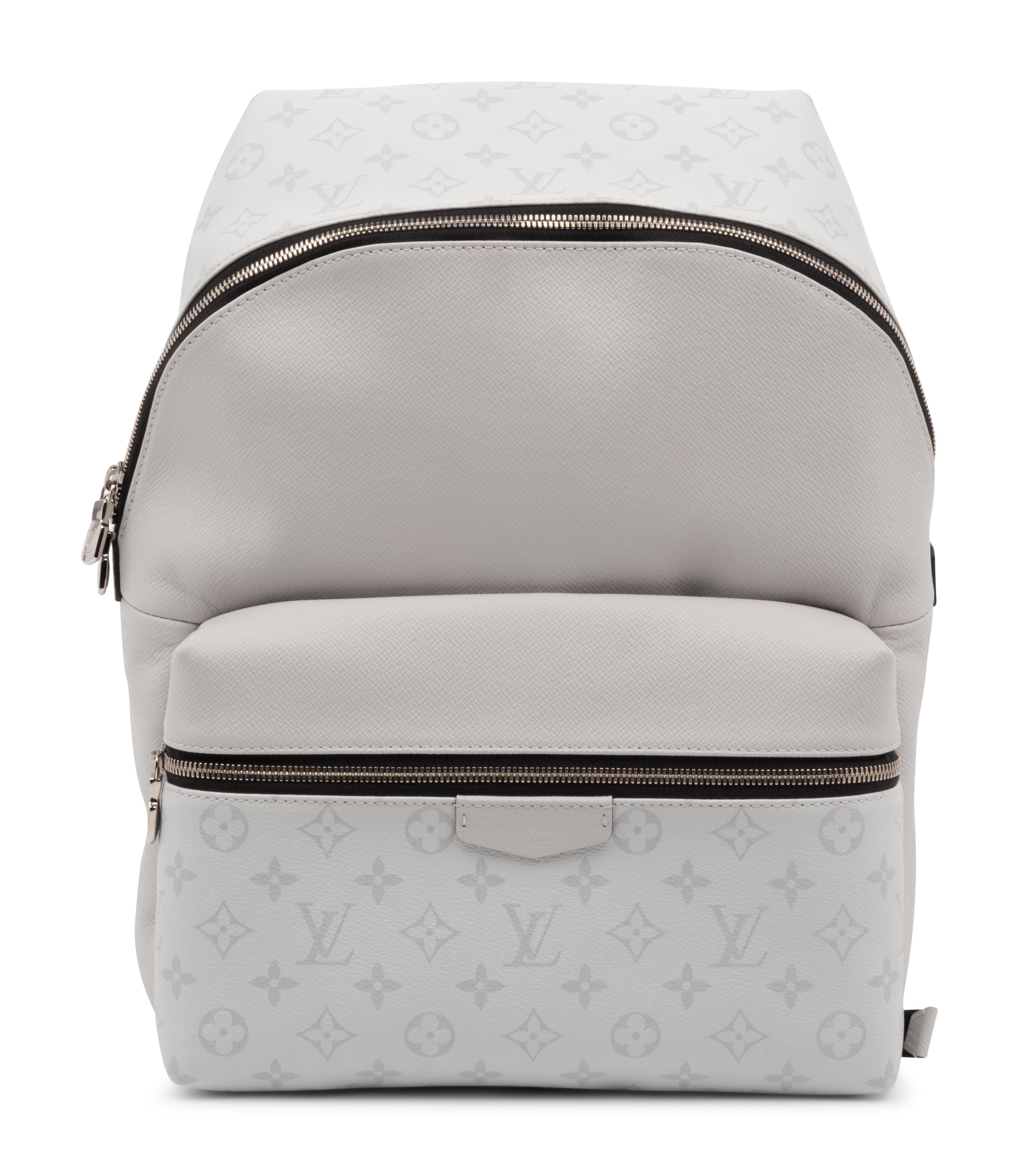 Louis Vuitton Discovery Backpack PM in Taiga Monogram Coated Canvas, Blanc, 2019