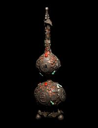 A Chinese Hardstone Inset Silver Mounted Gourd Flask