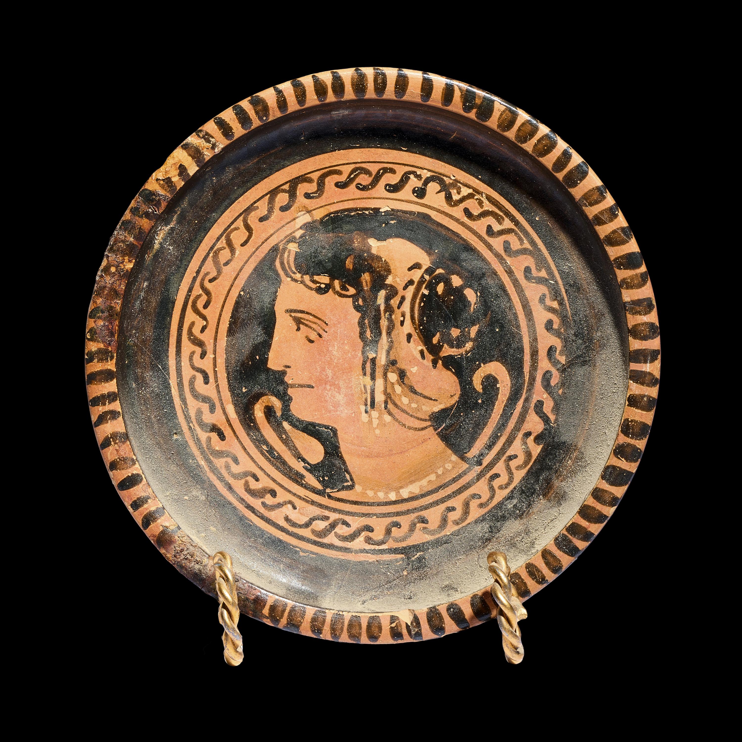 An Apulian Red-Figured Patera