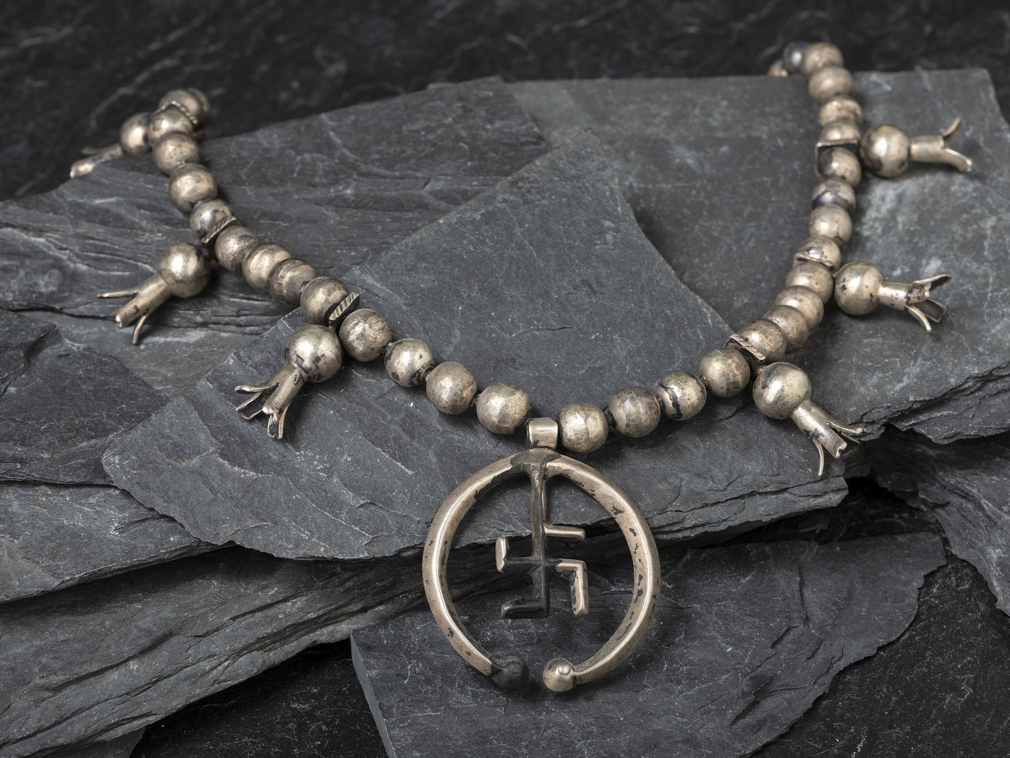Navajo Whirling Log Squash Blossom Necklace