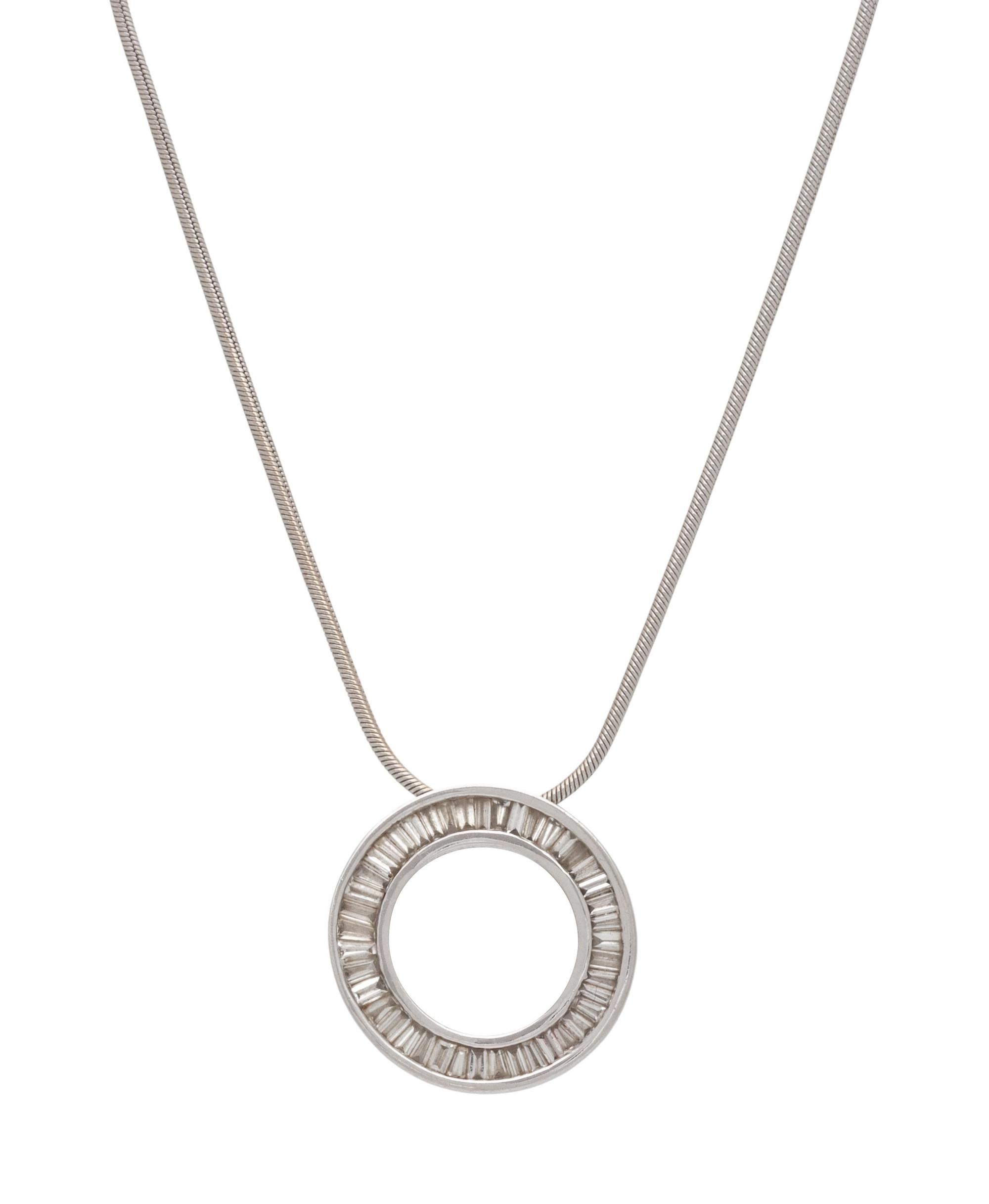 An 18 Karat White Gold and Diamond Pendant/Necklace,
