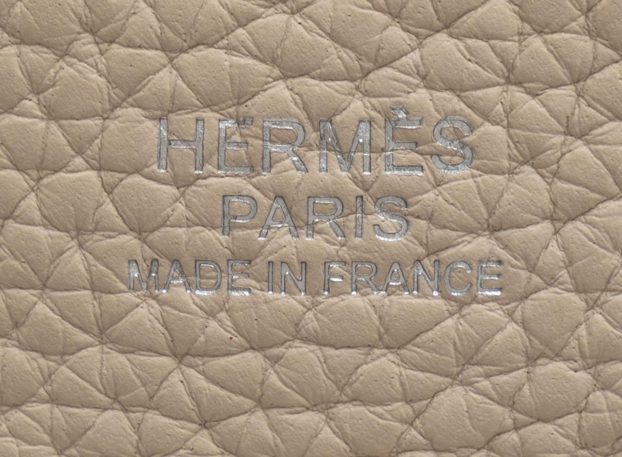 Hermès, Evelyne III 29 in Gris Pale Clemence