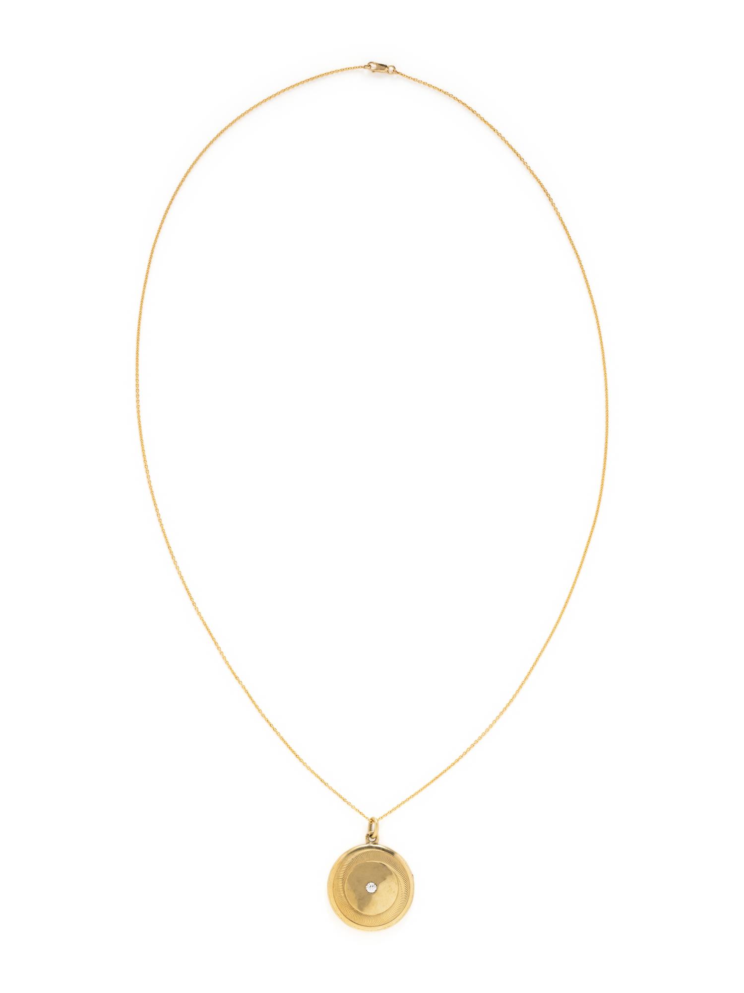 YELLOW GOLD AND DIAMOND LOCKET WITH CHAIN
