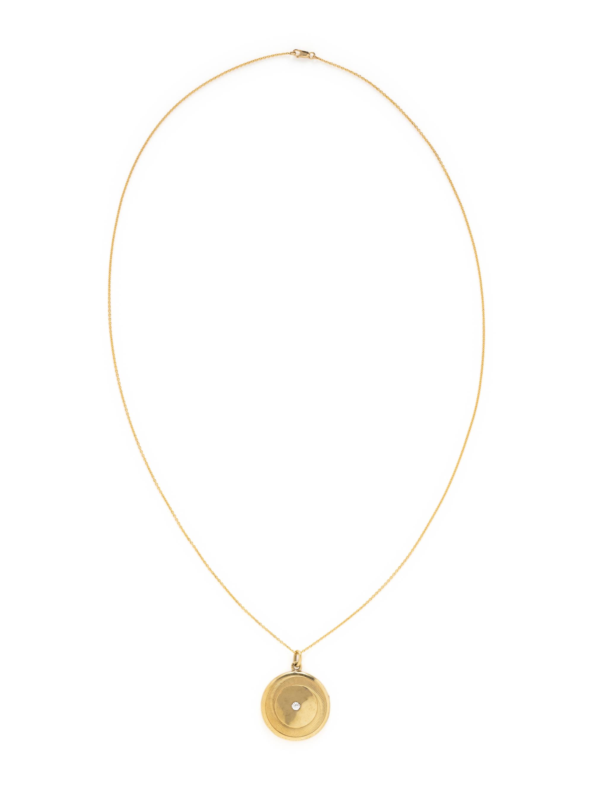 YELLOW GOLD AND DIAMOND LOCKET WITH CHAIN