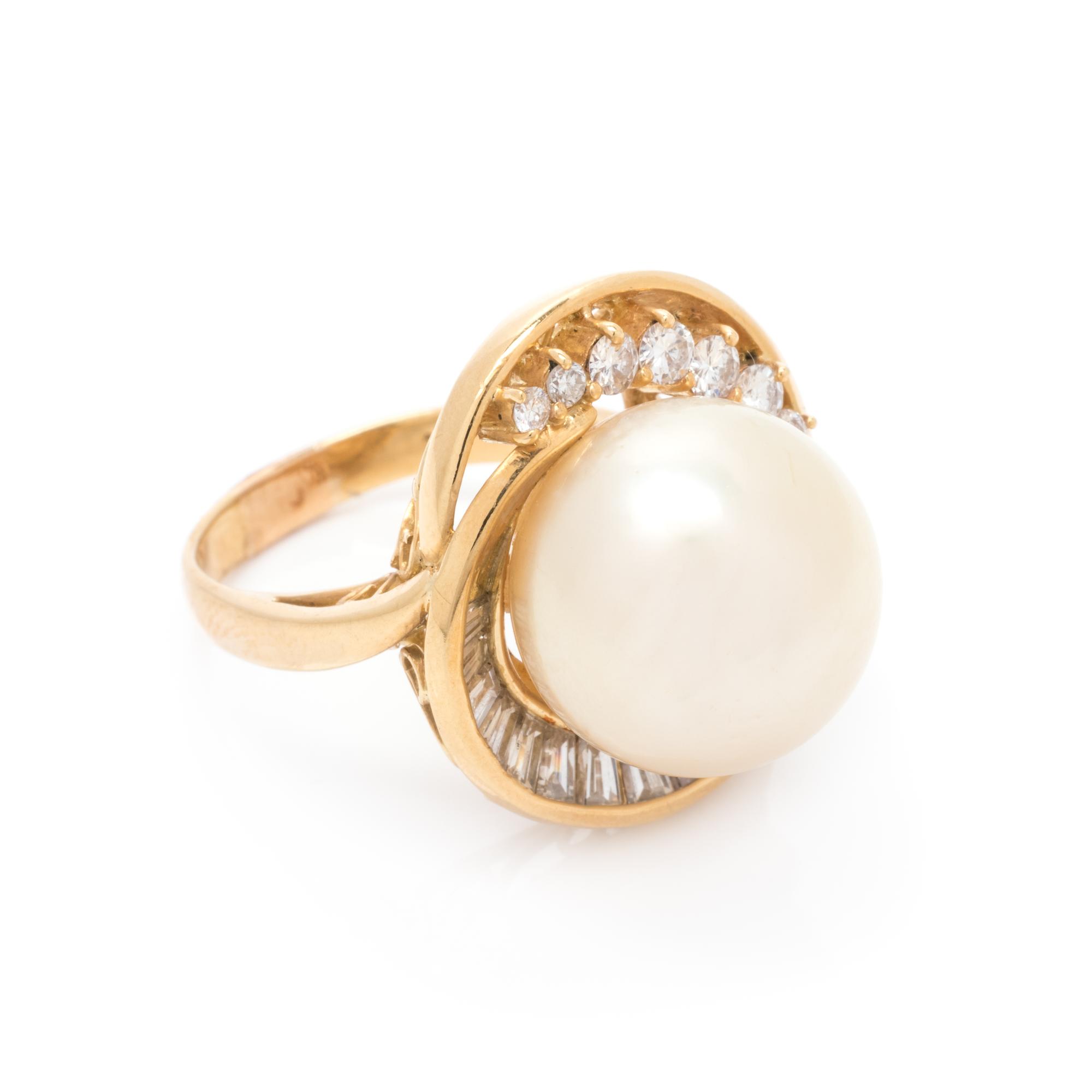 CULTURED SOUTH SEA PEARL AND DIAMOND RING