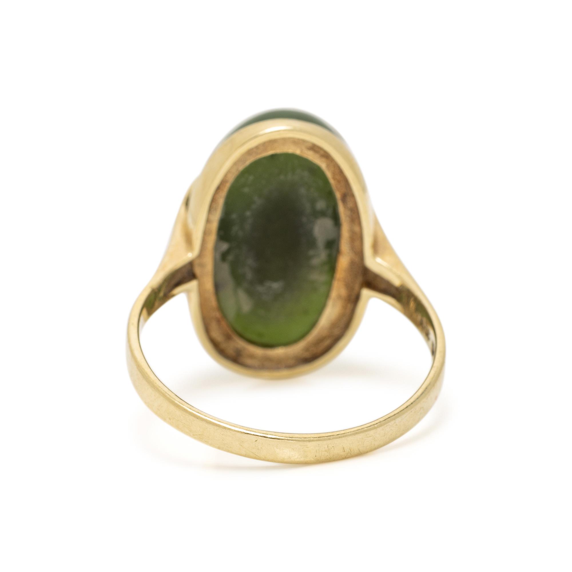 YELLOW GOLD AND NEPHRITE RING
