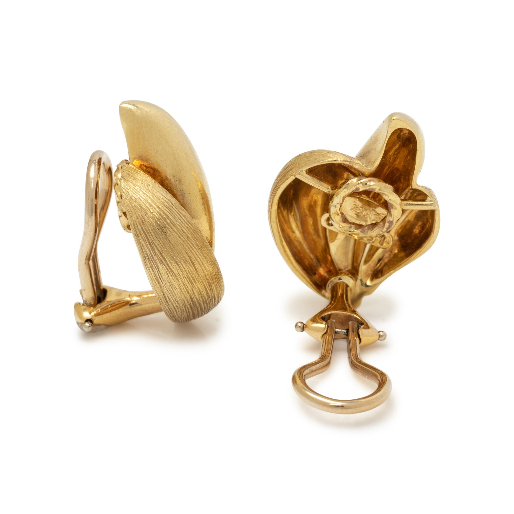 HENRY DUNAY, YELLOW GOLD EARCLIPS