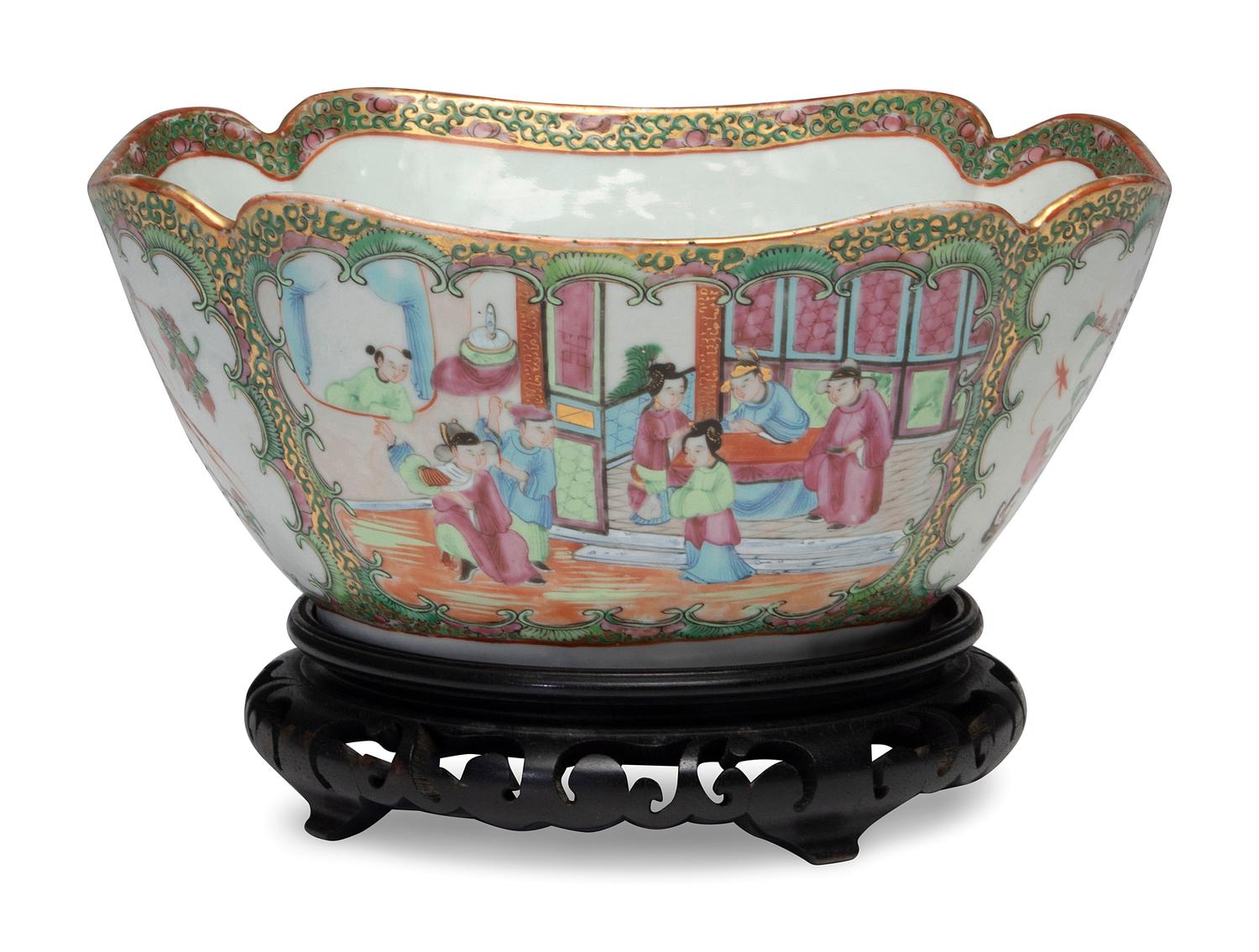 Nine Chinese Export Porcelain Famille Rose and Rose Medallion Articles
