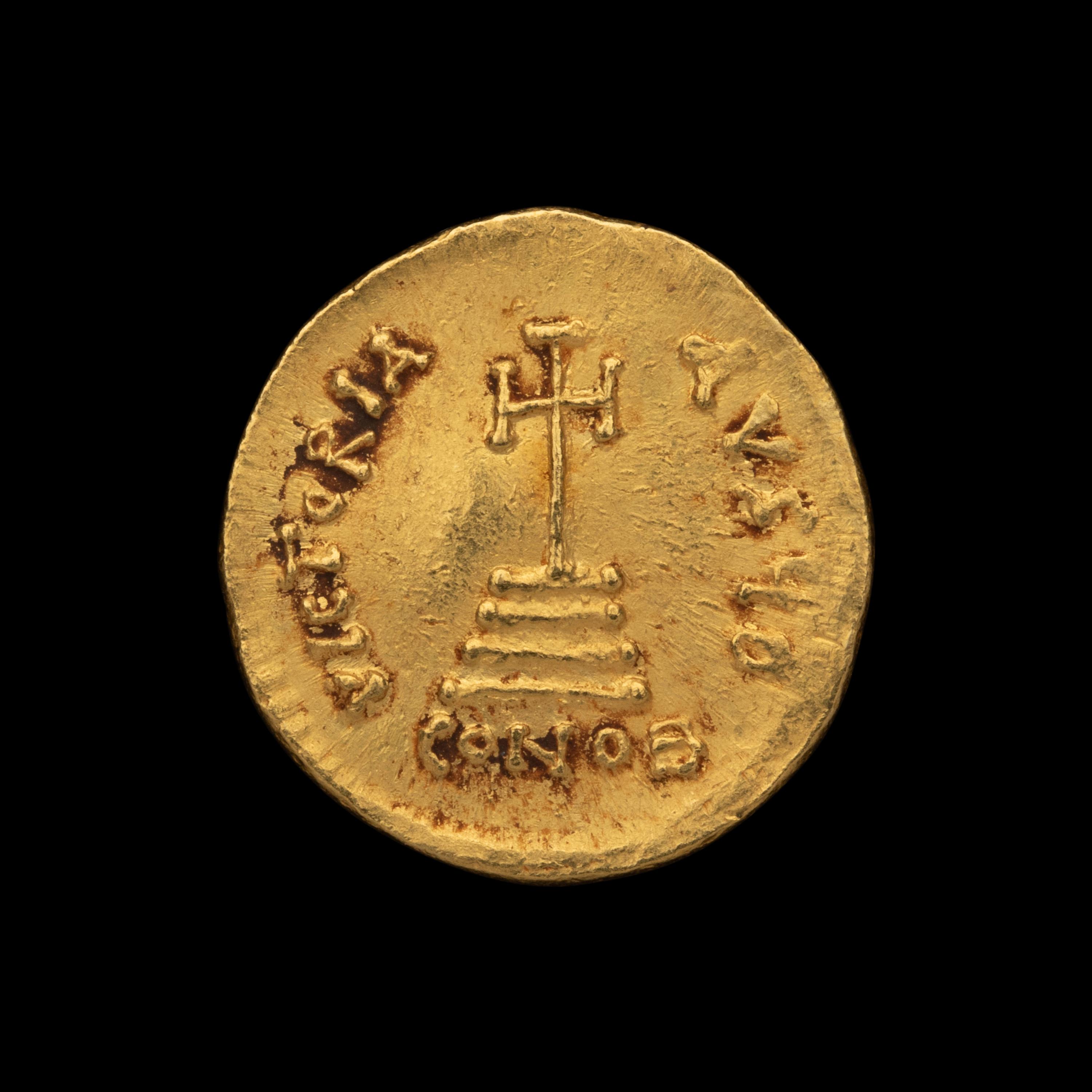 [ANCIENTS] BYZANTINE EMPIRE. Heraclius (c. 615 AD). Av Solidus (4.4g, 20mm); the obverse showing Heraclius with his some Heraclius Constantine.