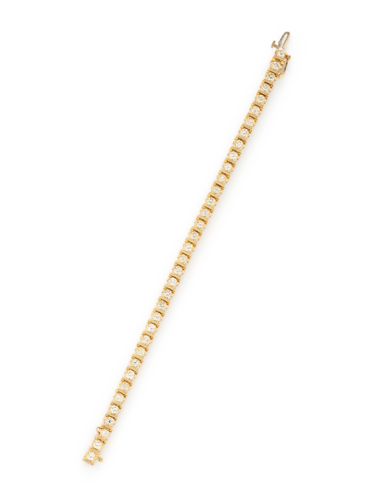 YELLOW GOLD AND DIAMOND LINE BRACELET