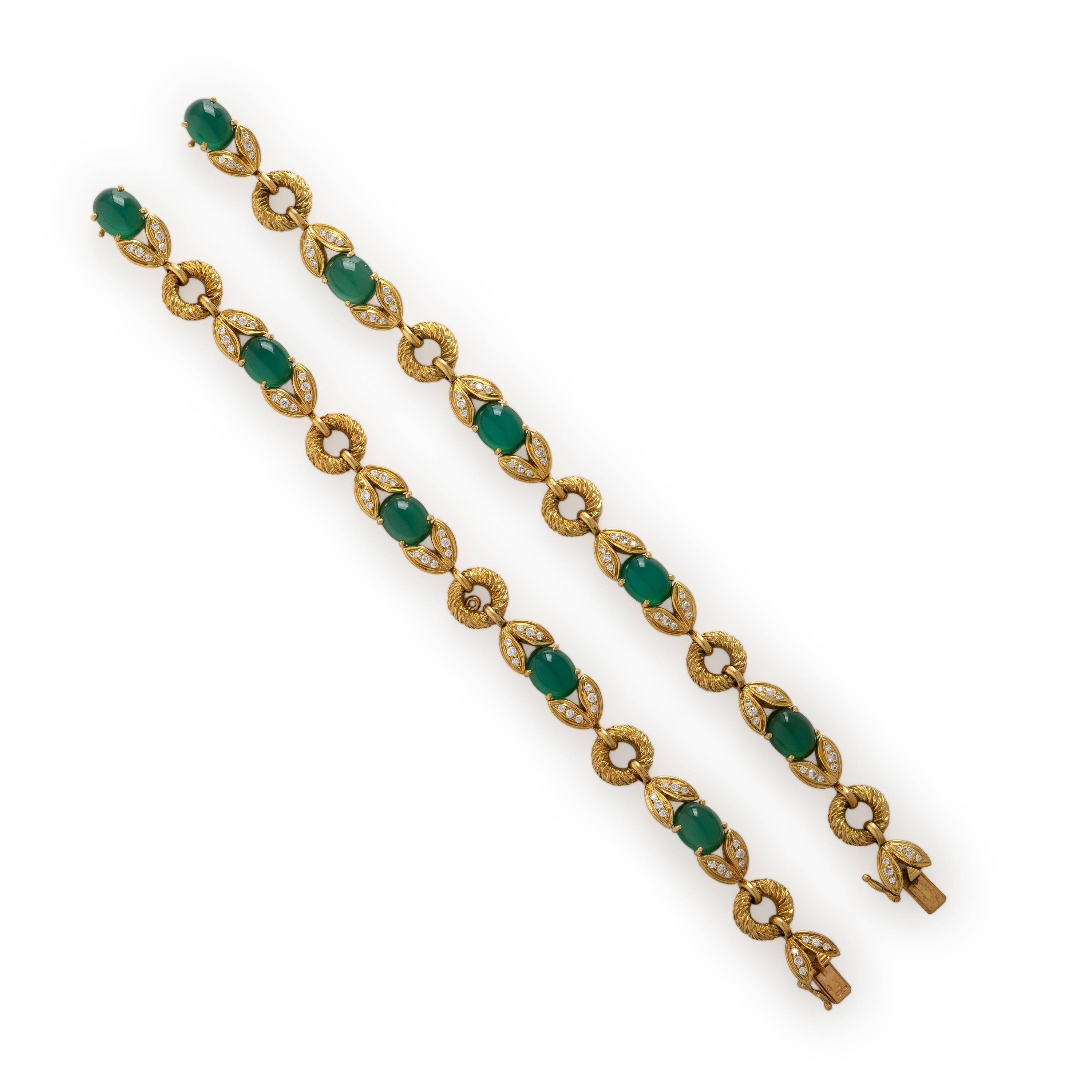 Van Cleef & Arpels, Yellow Gold, Chalcedony, and Diamond Convertible Necklace