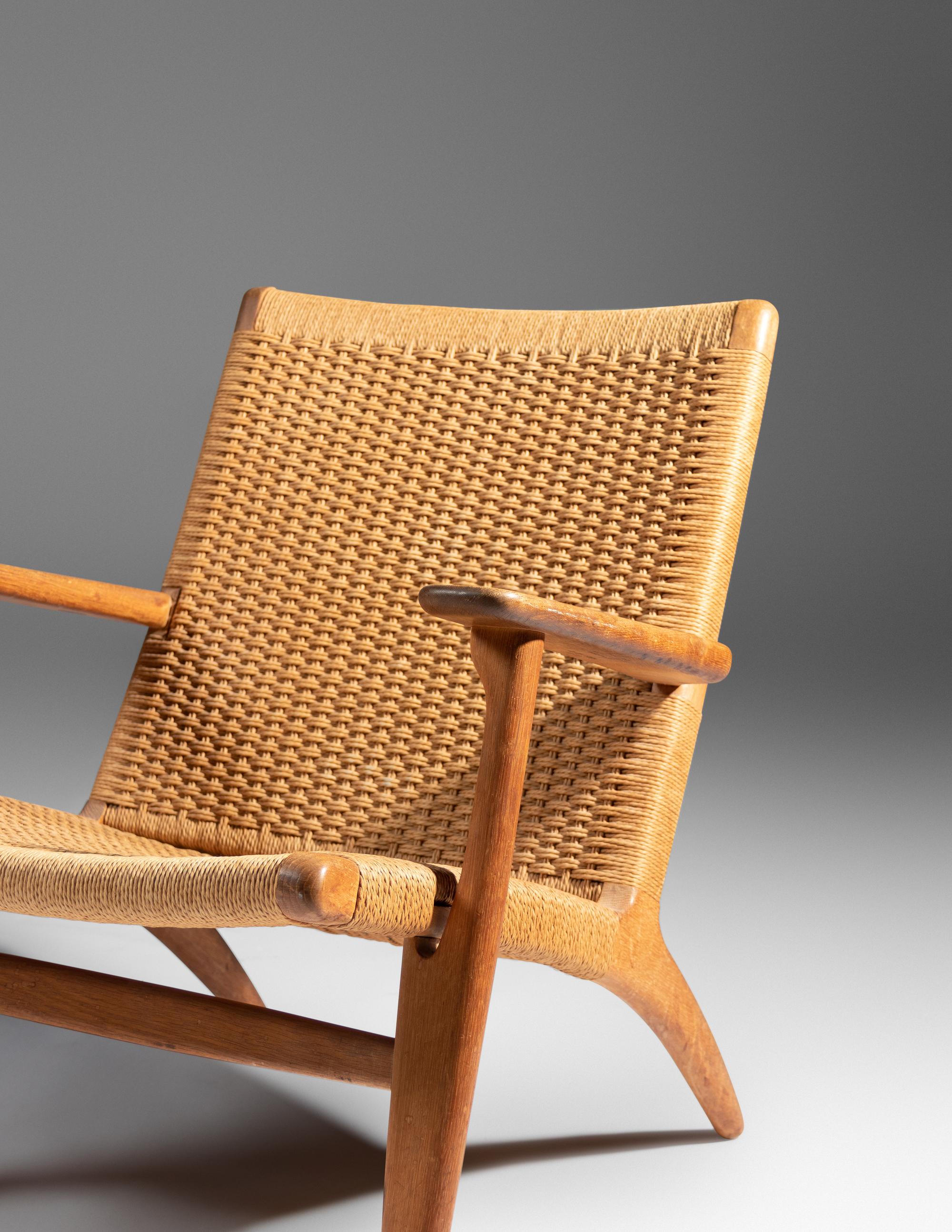 A Pair of CH-25 Lounge Chairs, Carl Hansen & Son, Denmark