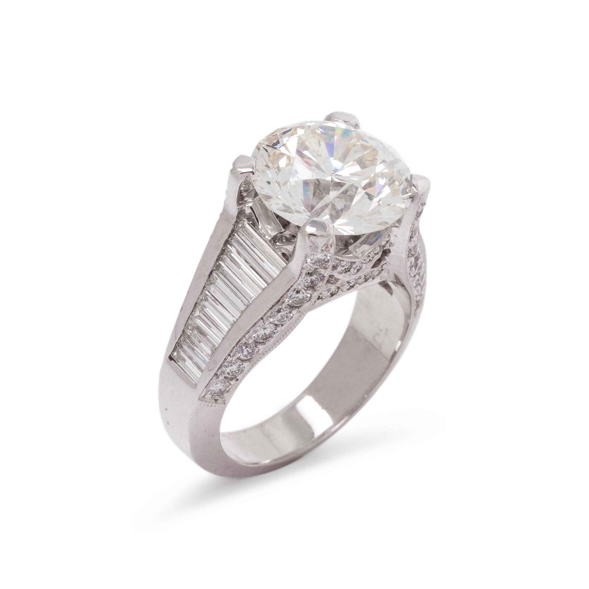 DIAMOND RING