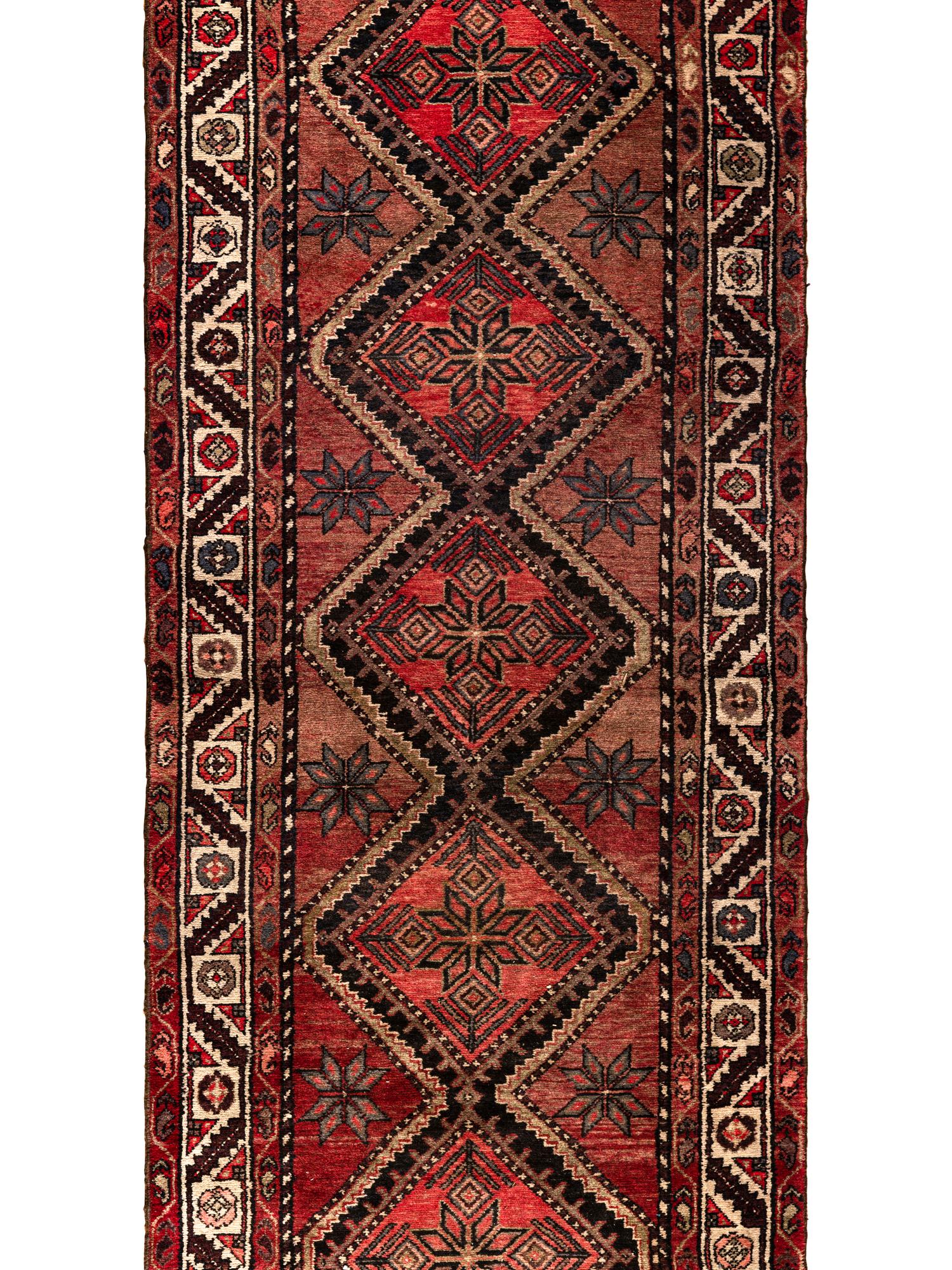 A Bakhtiari Wool Runner