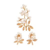 YELLOW GOLD AND CULTURED PEARL GRAPE MOTIF SET