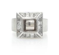 A Platinum, Peridot and Diamond Ring, 22.70 dwts.