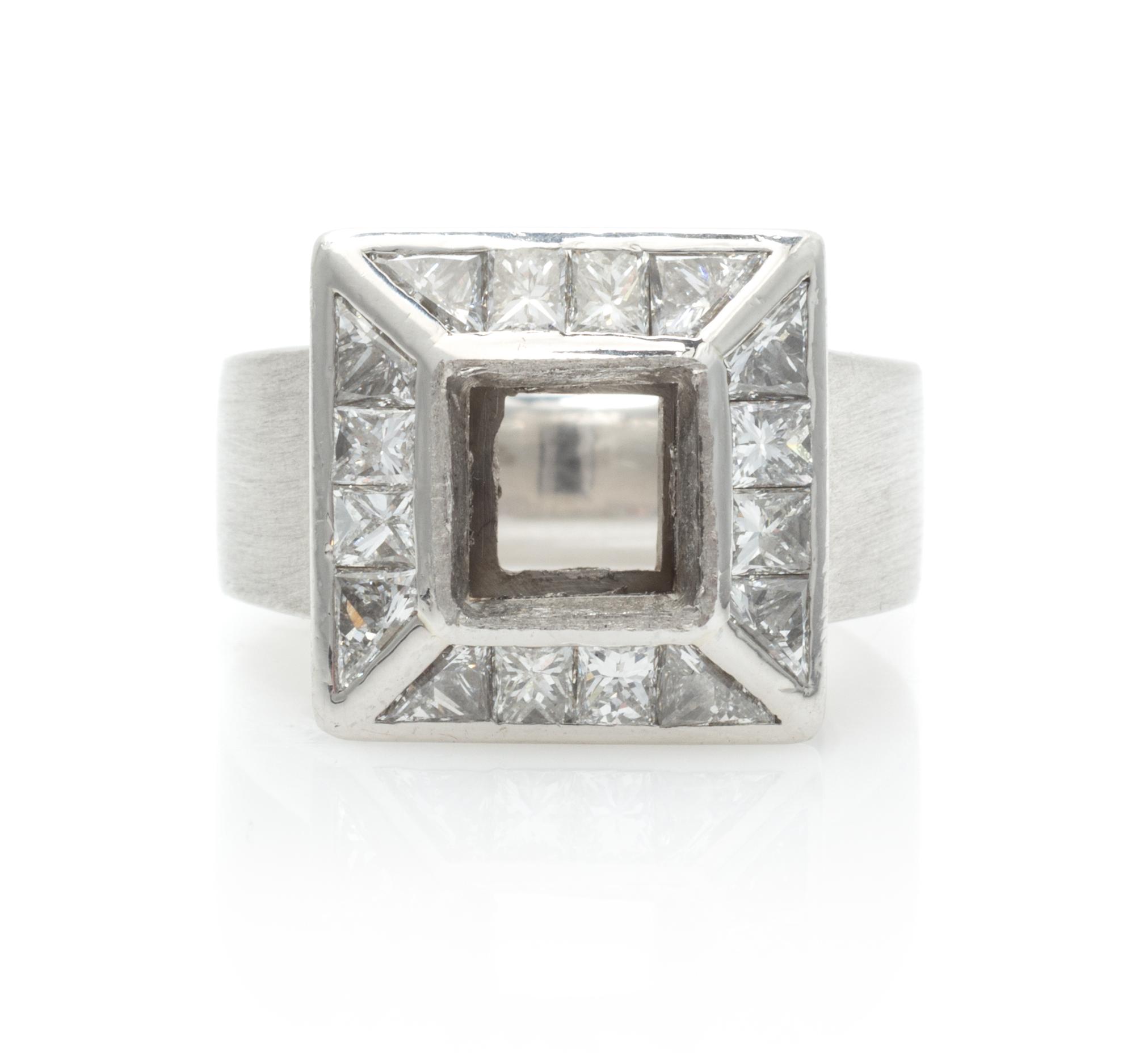 A Platinum, Peridot and Diamond Ring, 22.70 dwts.