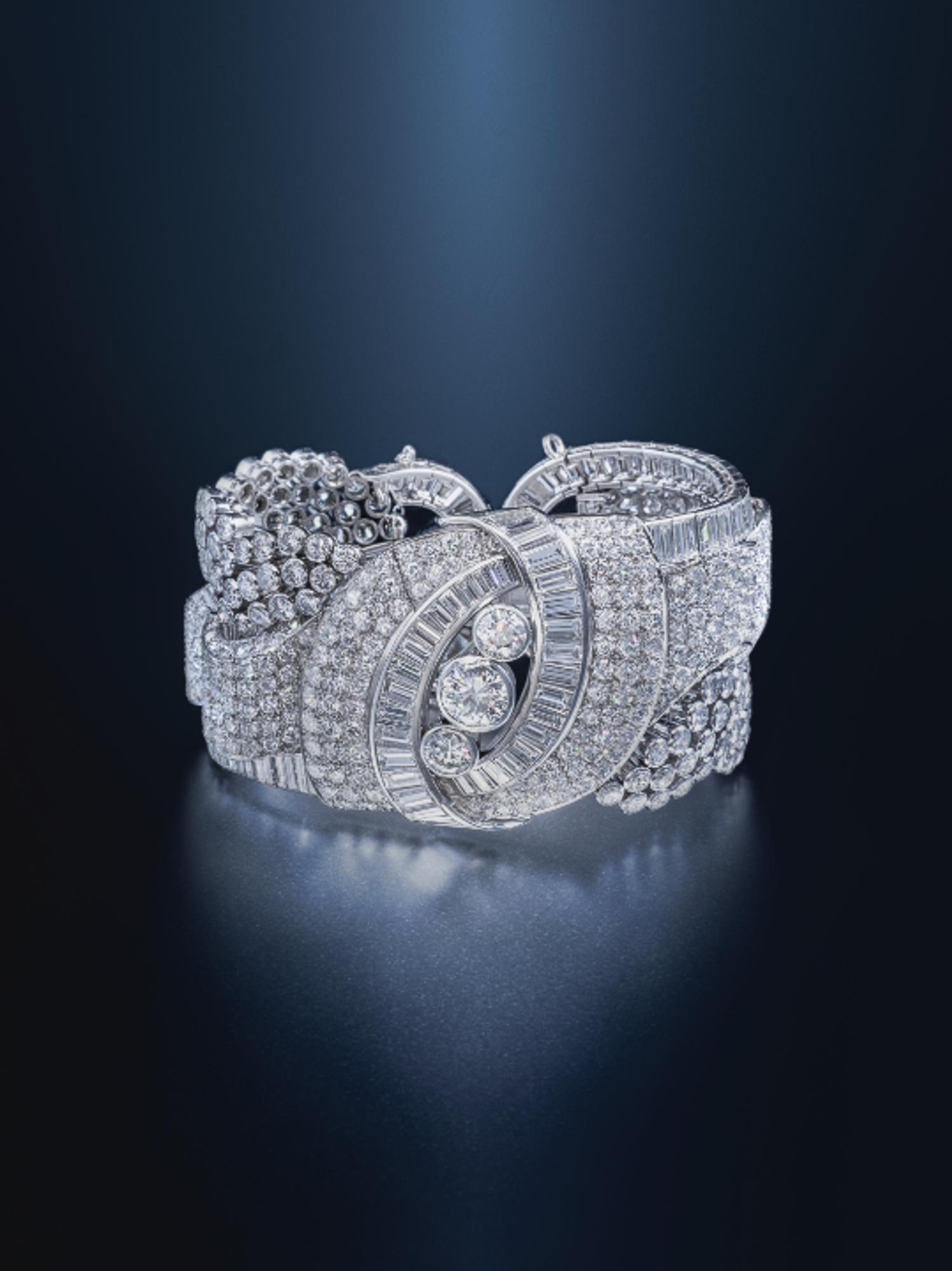 An Impressive Art Deco Platinum and Diamond Bracelet, Maujard of Paris, 1936,