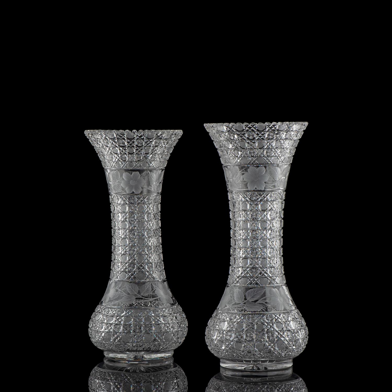 A Pair of Brilliant-Period Intaglio- and "Harvard" Cut Glass Vases, Attributed to Tuthill