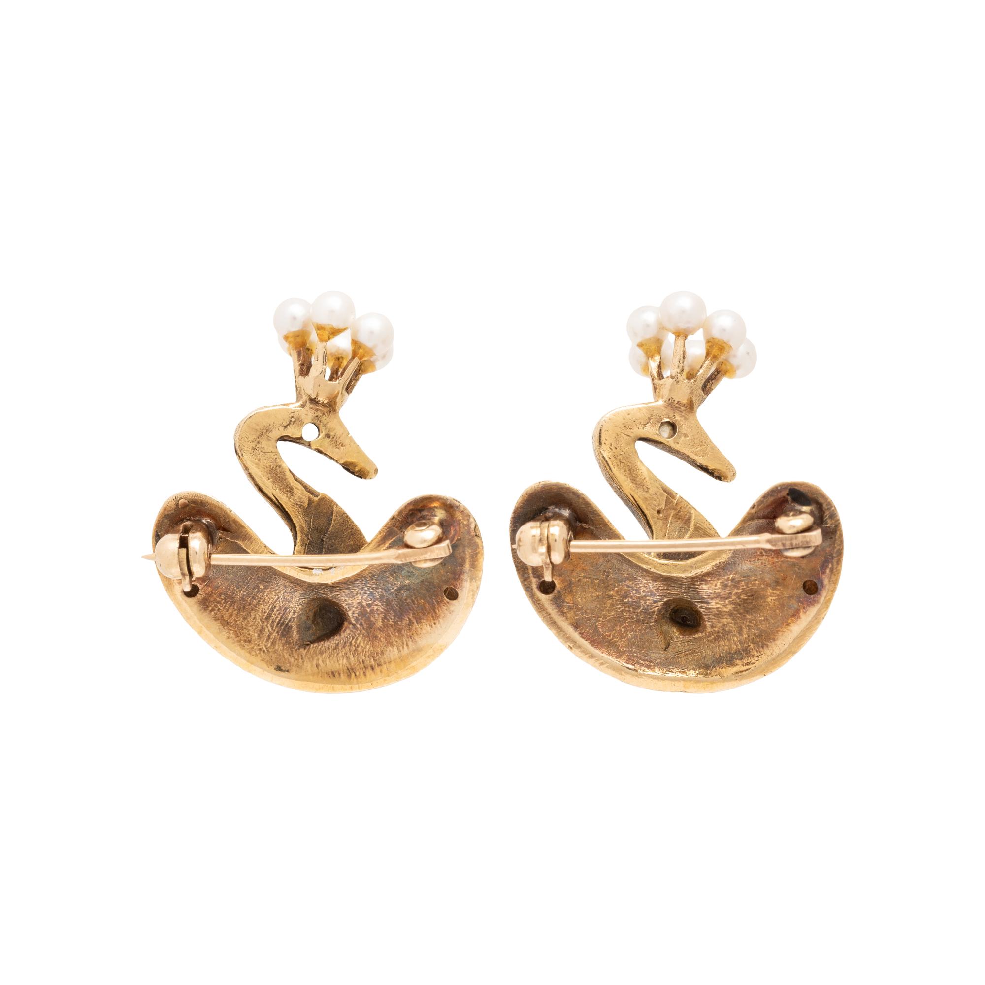 PAIR OF YELLOW GOLD BIRD PINS