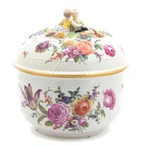 A Ludwigsburg Hard Paste Porcelain Lidded Tureen Height 16 x diameter 11 1/2 inches. — LATE 18TH/EARLY 19TH CENTURY