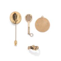 COLLECTION OF YELLOW GOLD JEWELRY