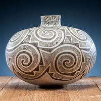 Tularosa, Black-on-White Pottery Olla