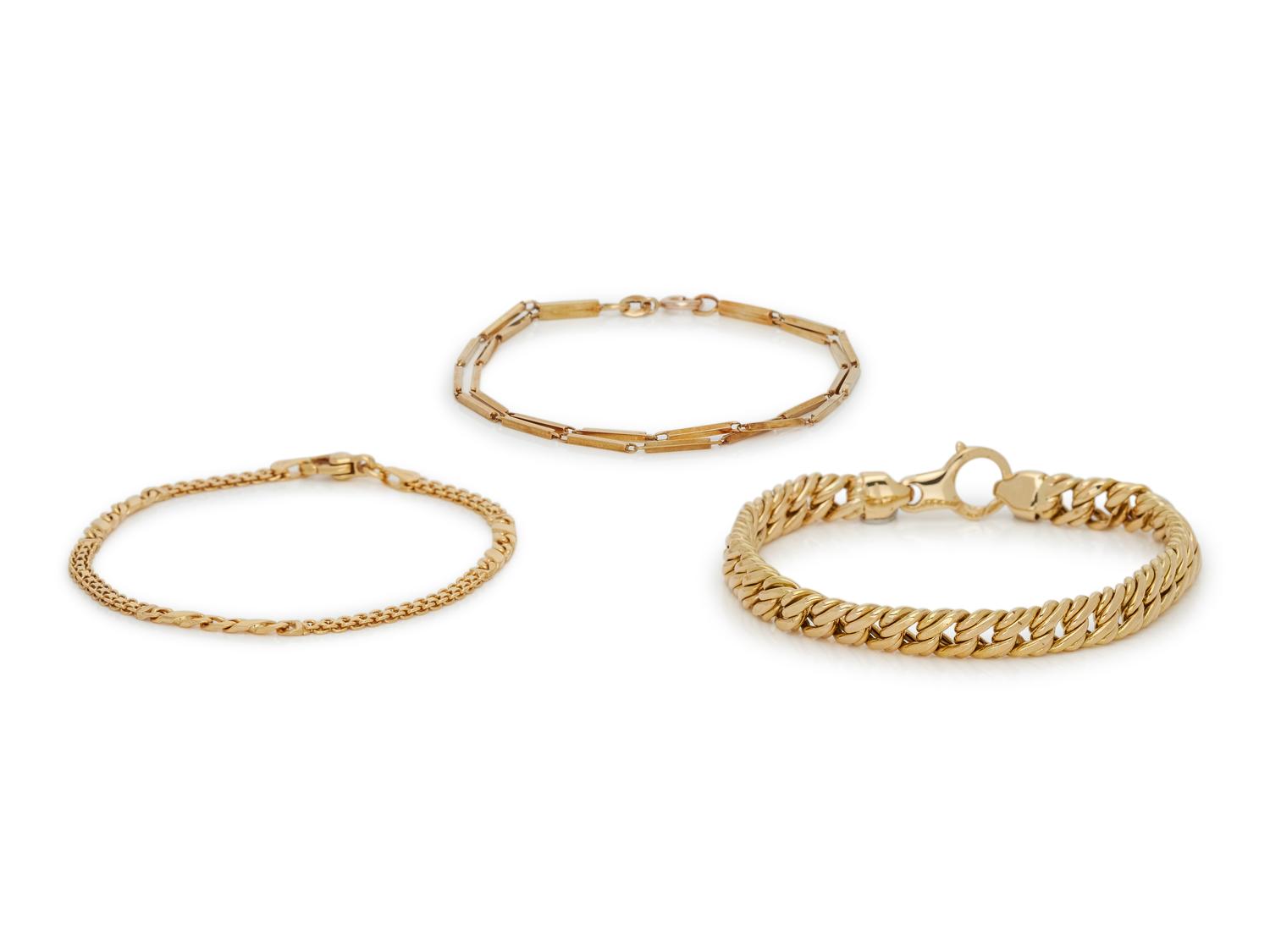 COLLECTION OF YELLOW GOLD BRACELETS