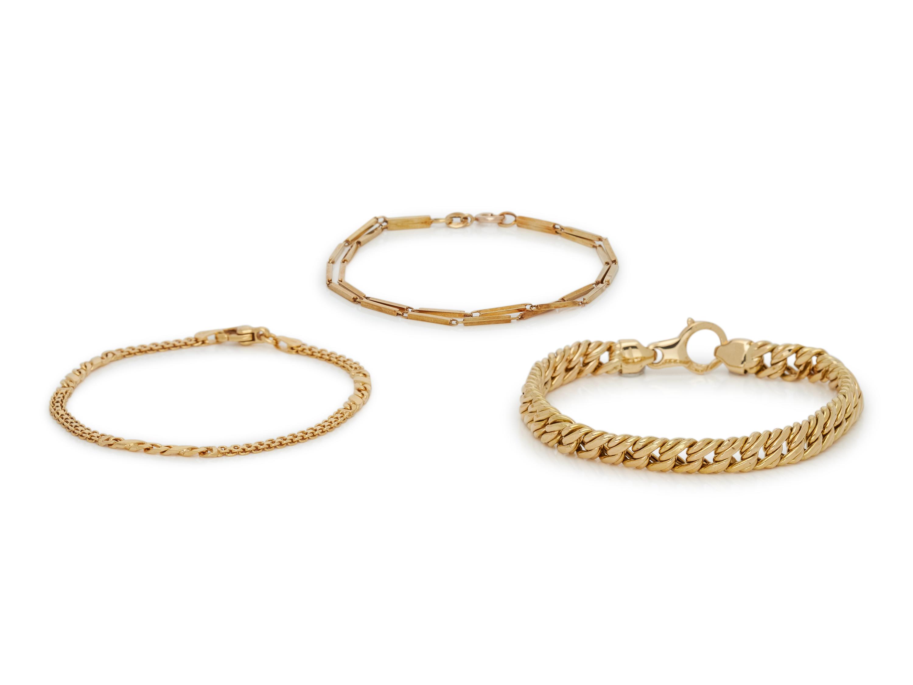 COLLECTION OF YELLOW GOLD BRACELETS