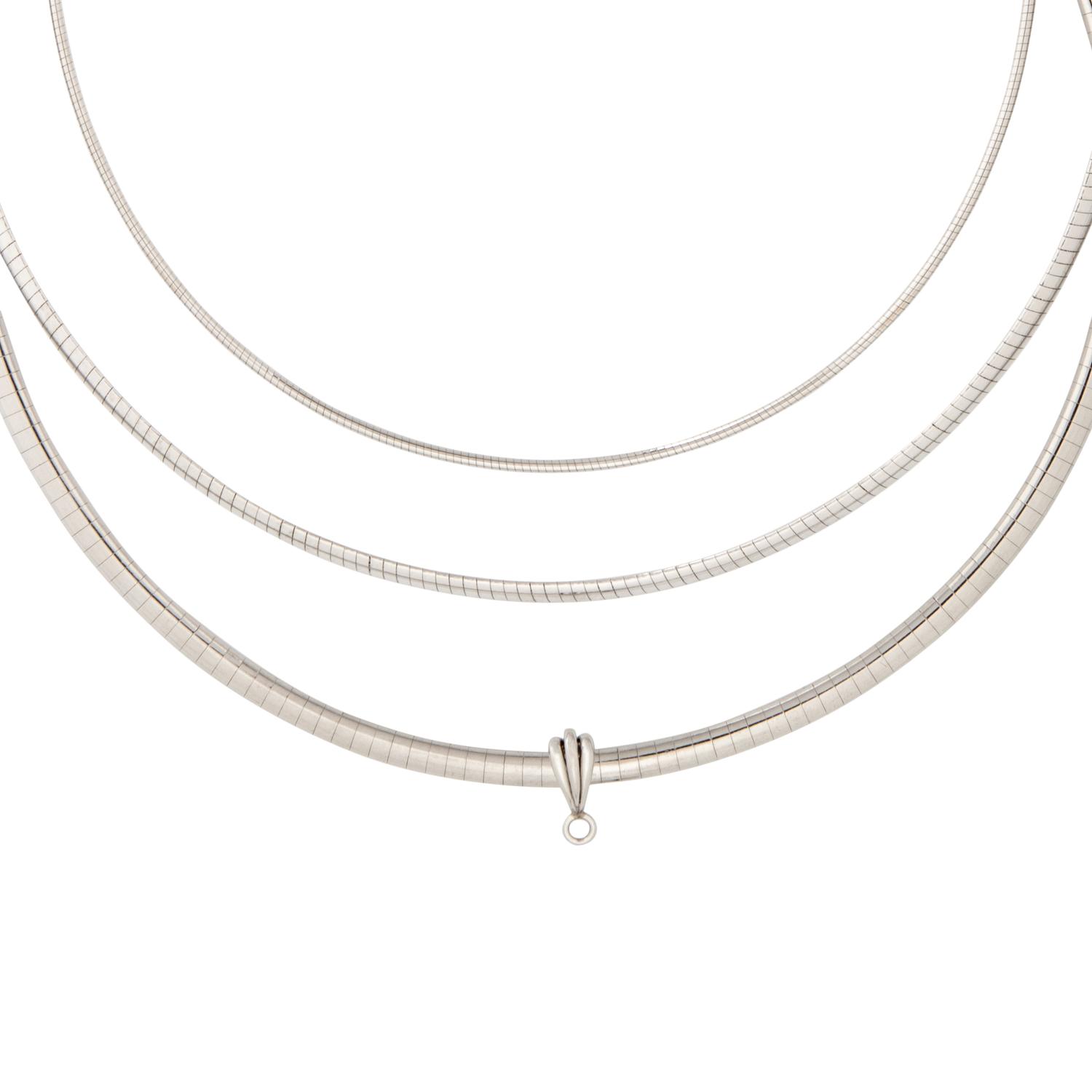 COLLECTION OF CHAINS
