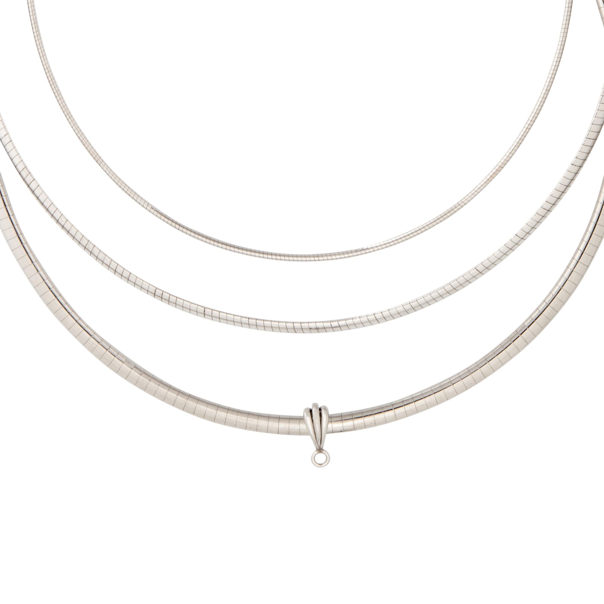 COLLECTION OF CHAINS