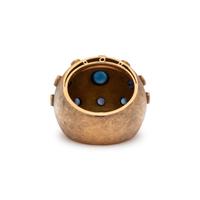 YELLOW GOLD AND SAPPHIRE RING