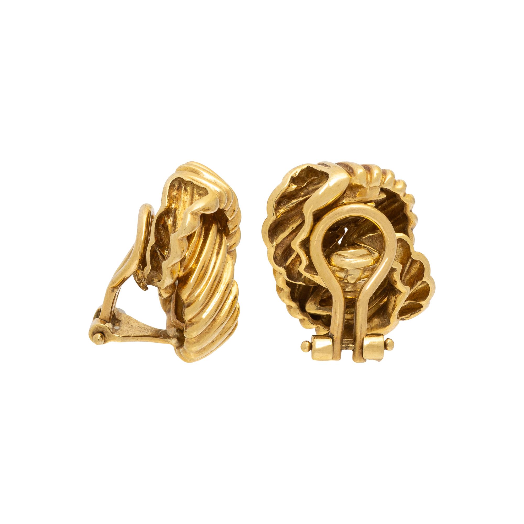 YELLOW GOLD EARRINGS