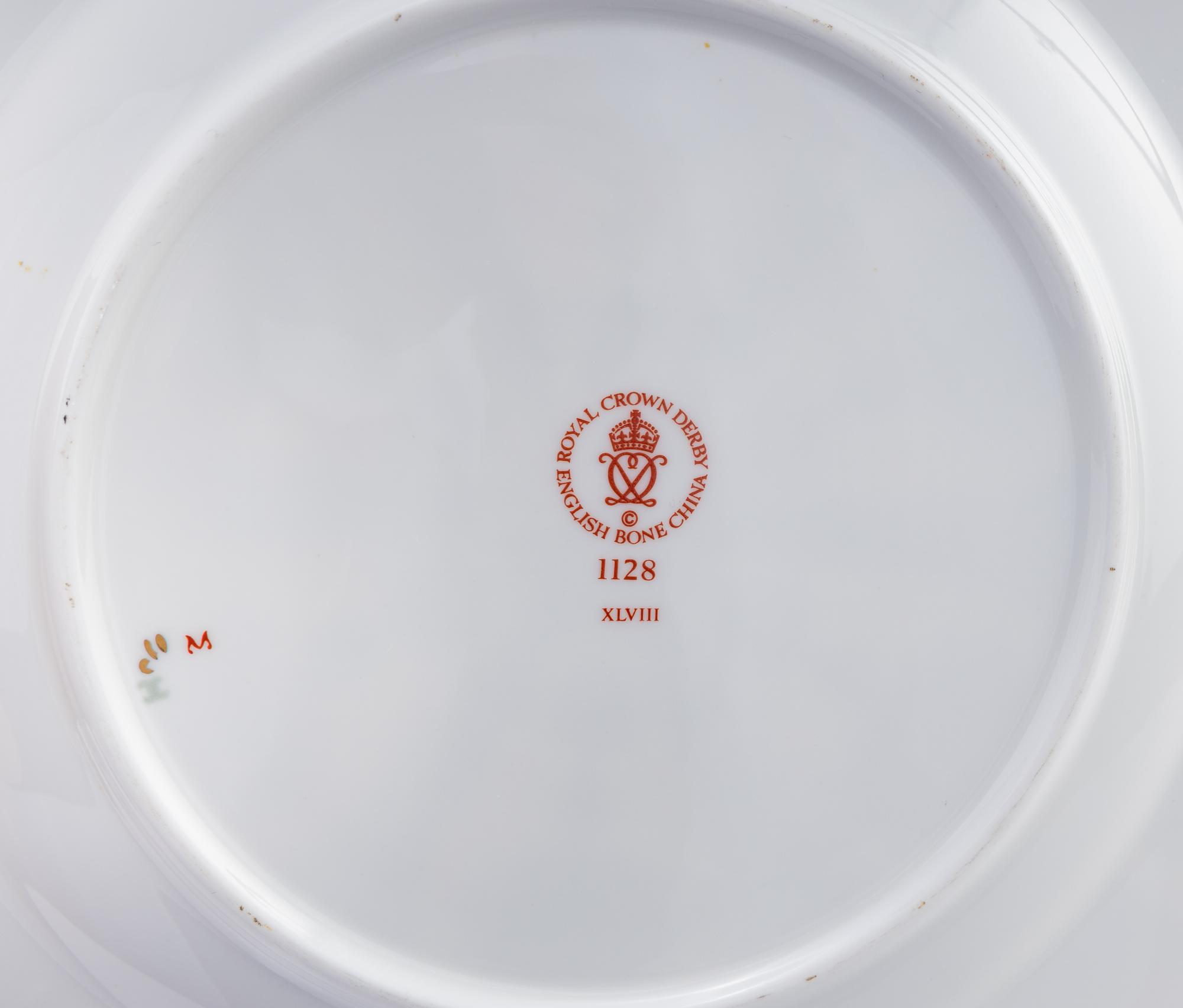 A Large Royal Crown Derby Imari Porcelain Dinner Service