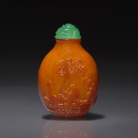 A Chinese Carved Amber Snuff Bottle, Qing Dynasty, Circa 1800-1860 — 1800-1860年 琥珀雕喜鵲紋鼻煙壺