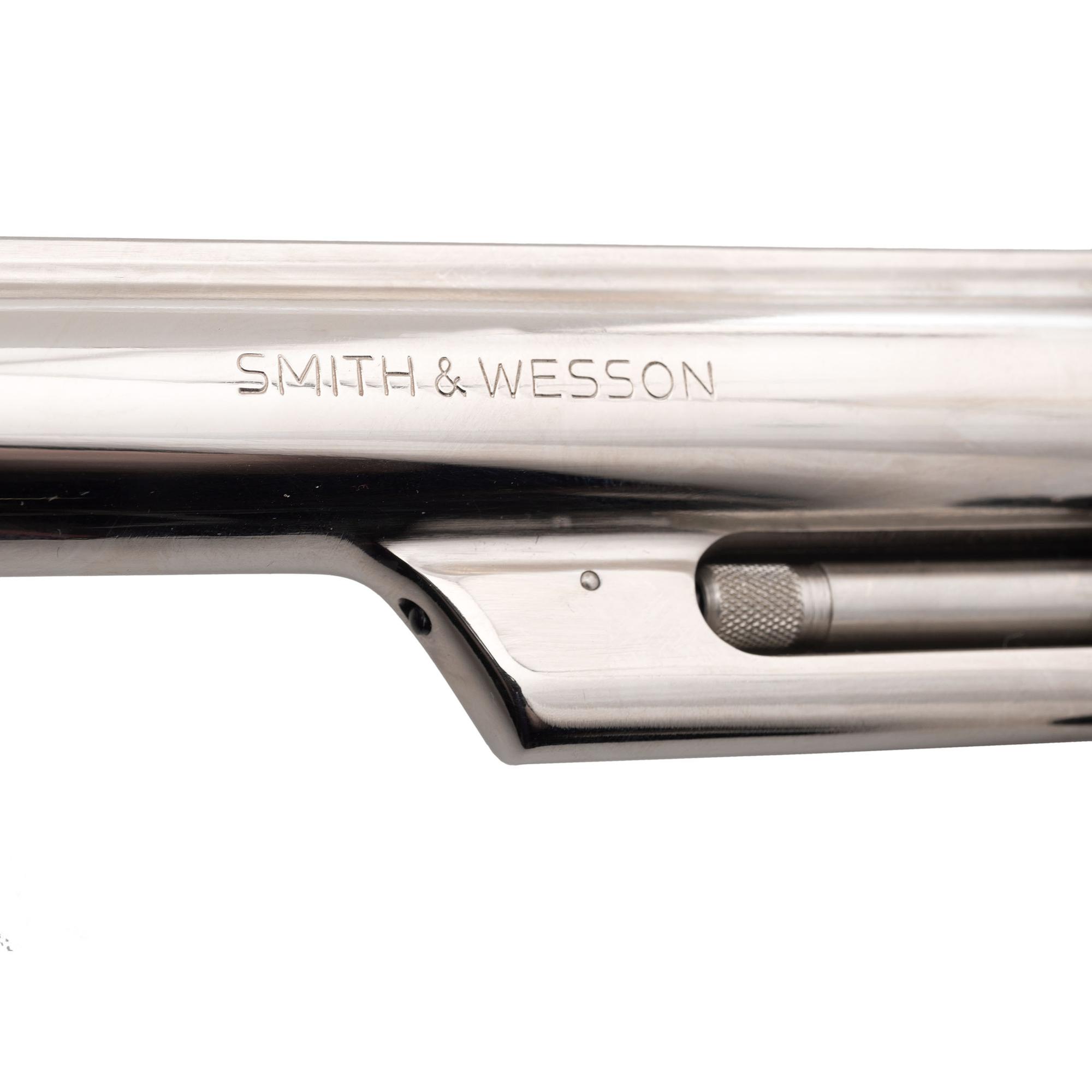 *Smith & Wesson Model 29-2 Nickel Plated in Box
