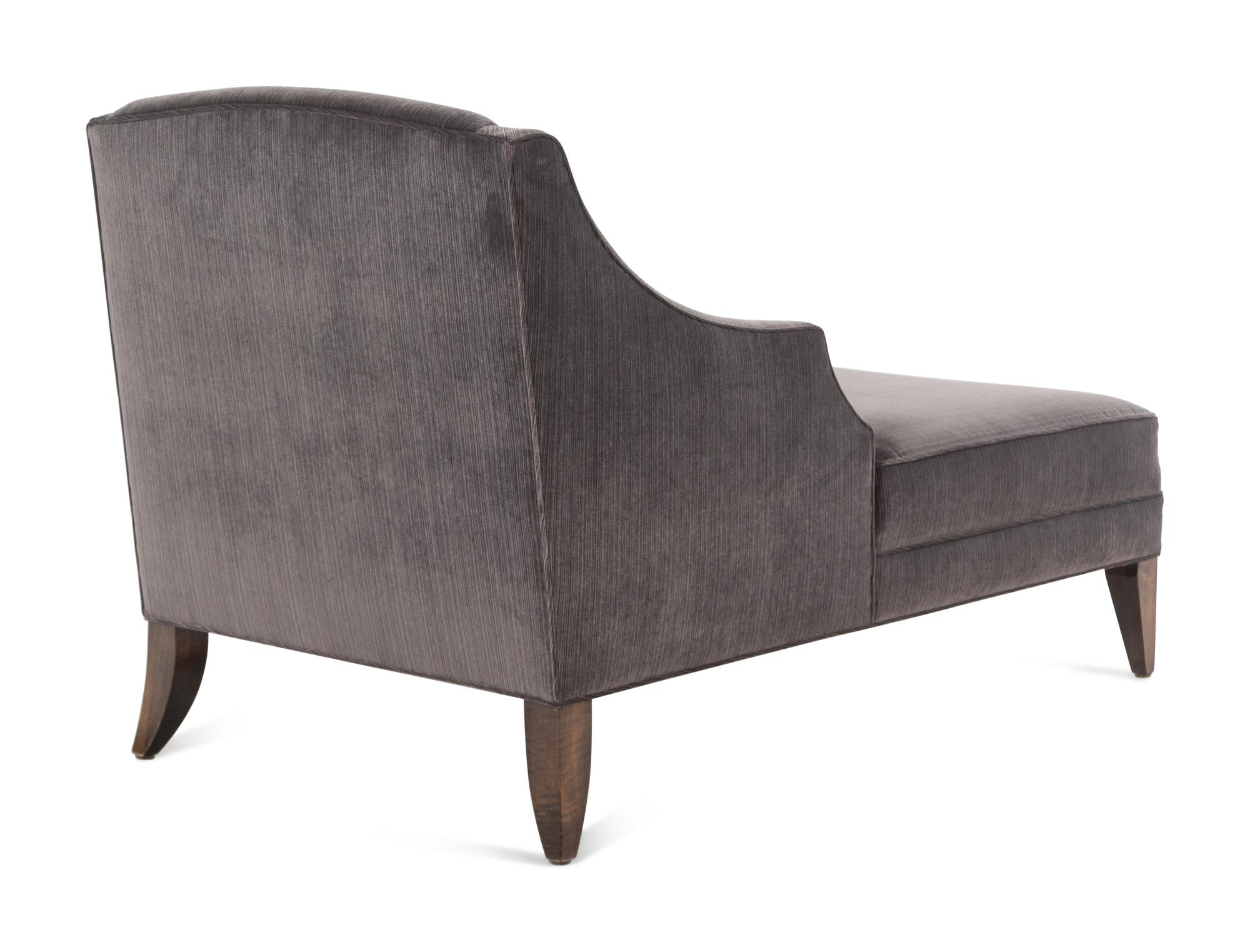 A Contemporary Velvet Upholstered Chaise Longue