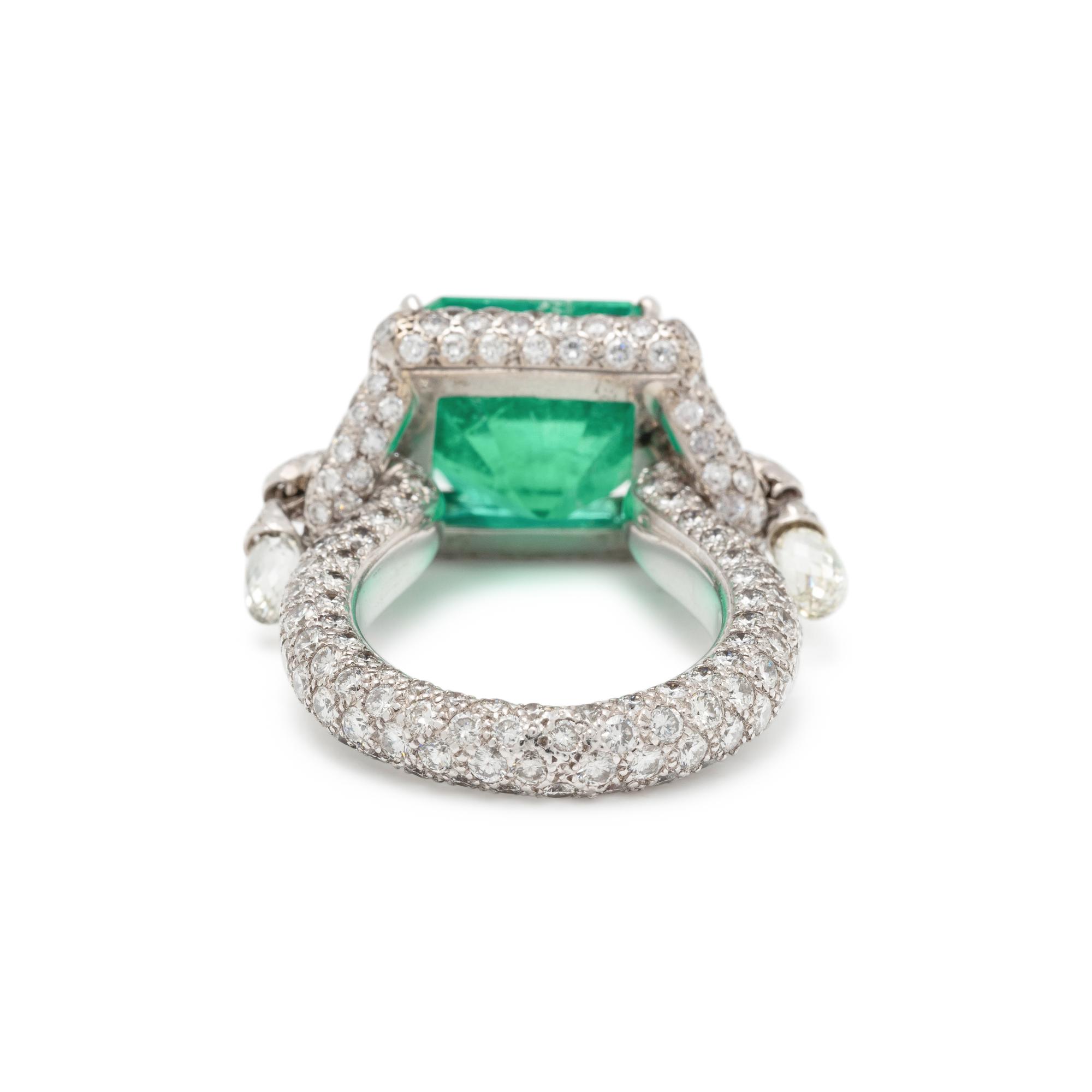 COLOMBIAN EMERALD AND DIAMOND RING