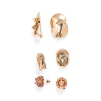 COLLECTION OF YELLOW GOLD EARRINGS
