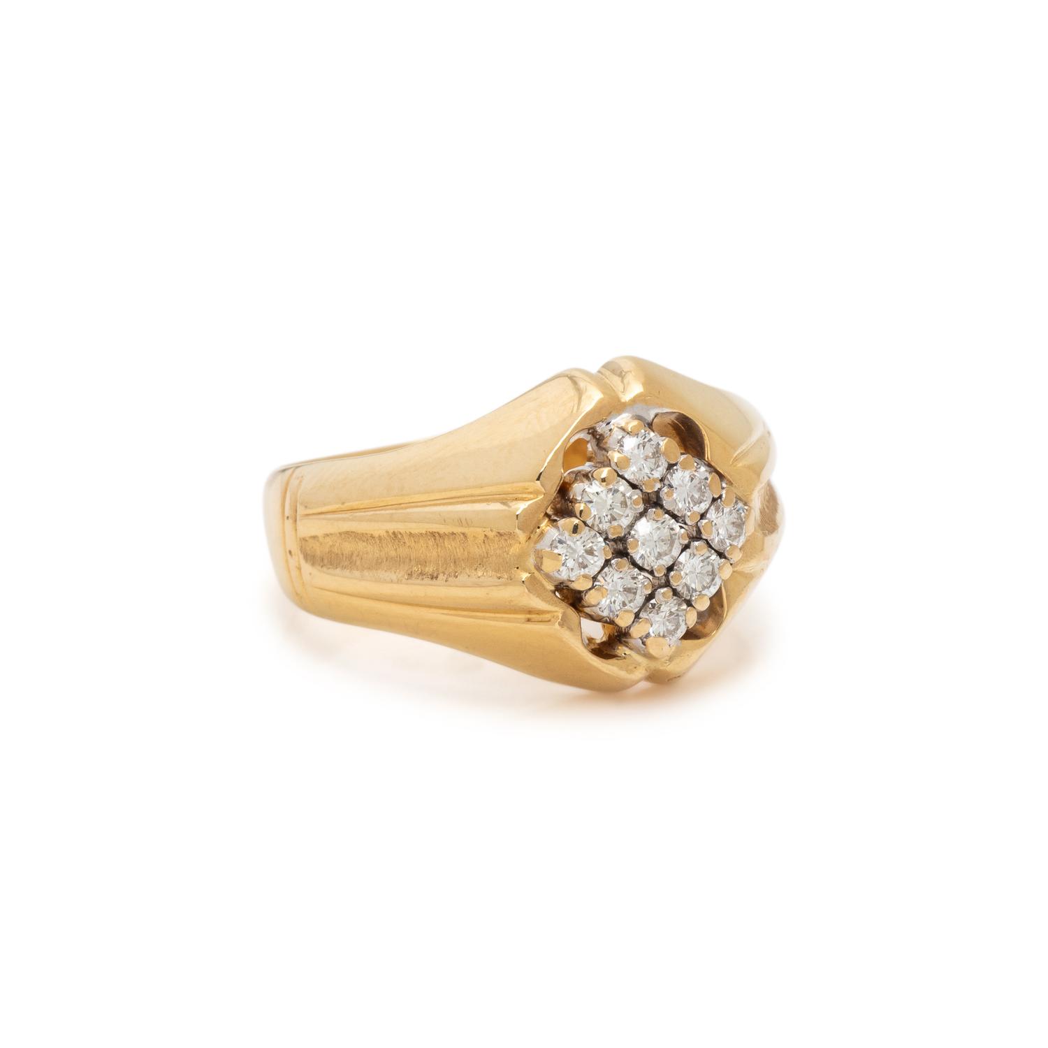 YELLOW GOLD AND DIAMOND RING