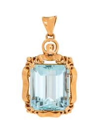 A Yellow Gold and Aquamarine Pendant,