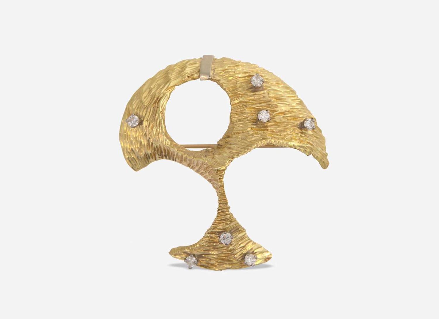 A 14K Yellow Gold and Diamond Brooch