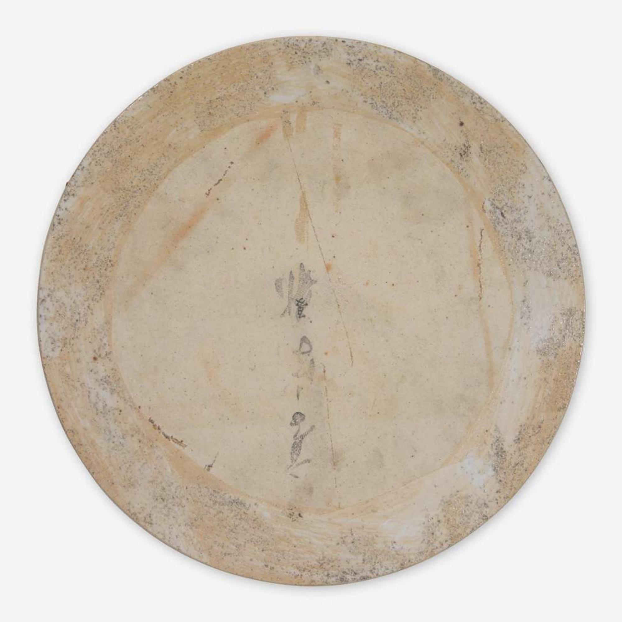 A pair of Chinese famille rose-decorated "meiren" circular plaques 粉彩美人瓷板一对 Late Qing/Republic period ?????
