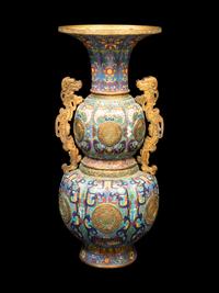 A Cloisonné Enamel Gourd-Form Vase