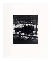 Brassaï (1899-1984) Un Fiacre devant Café du Dôme, Montparnasse, 1931-1932