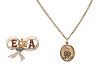 COLLECTION OF YELLOW GOLD ROYAL PRESENTATION JEWELS