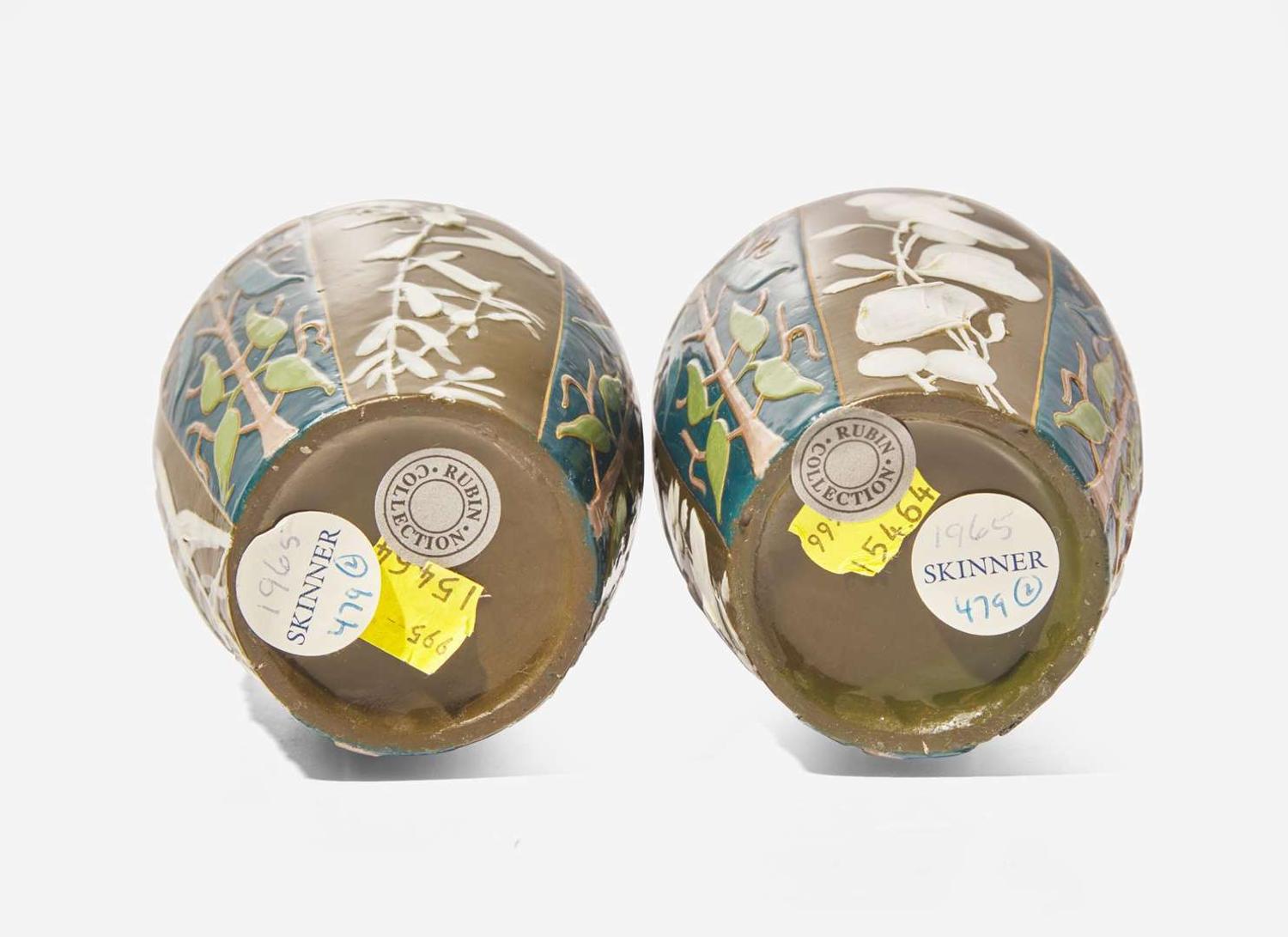 A Pair of Very Fine Wedgwood Pâte-sur-Pâte Vases, UK, 1870s