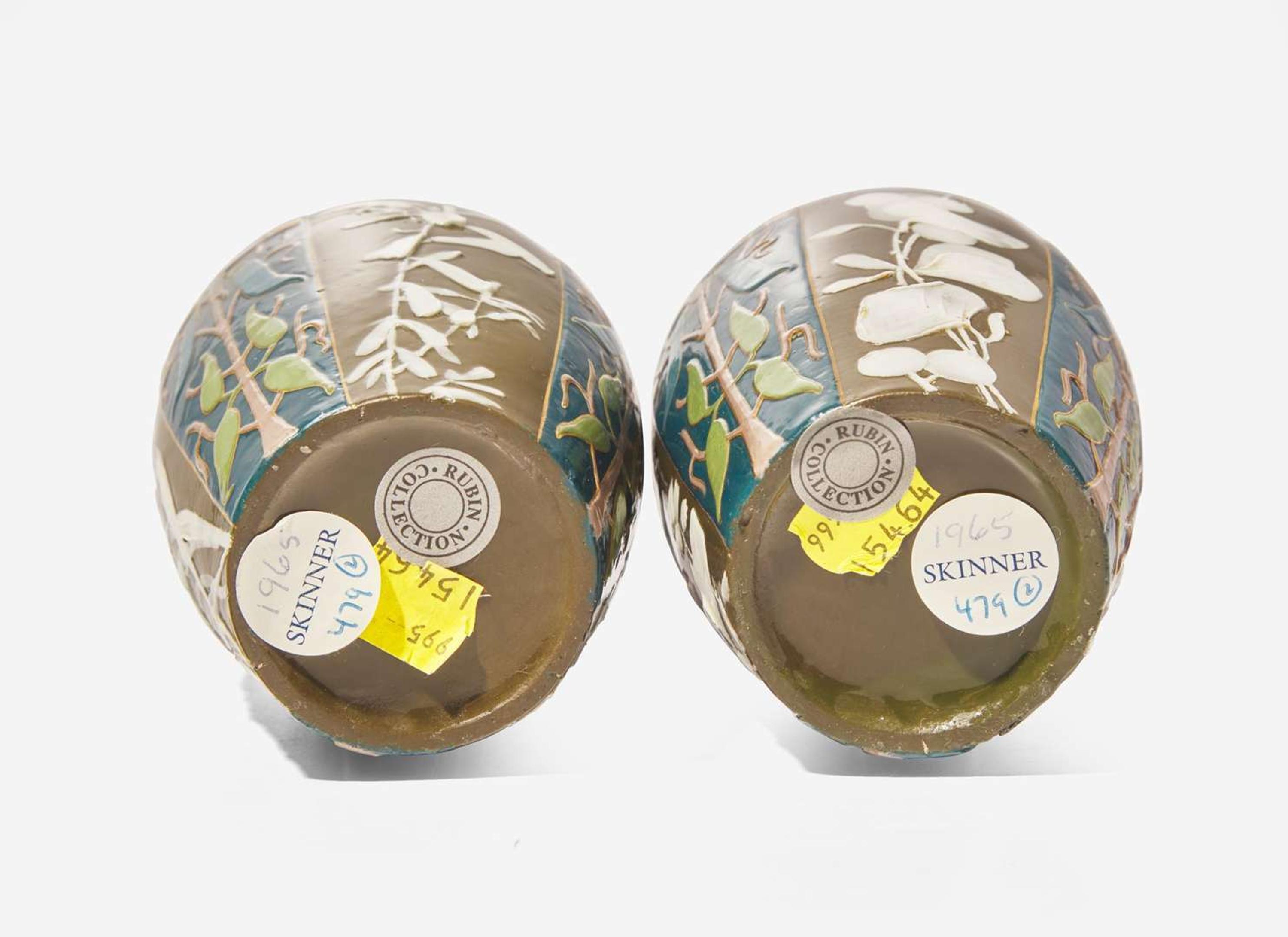 A Pair of Very Fine Wedgwood Pâte-sur-Pâte Vases, UK, 1870s