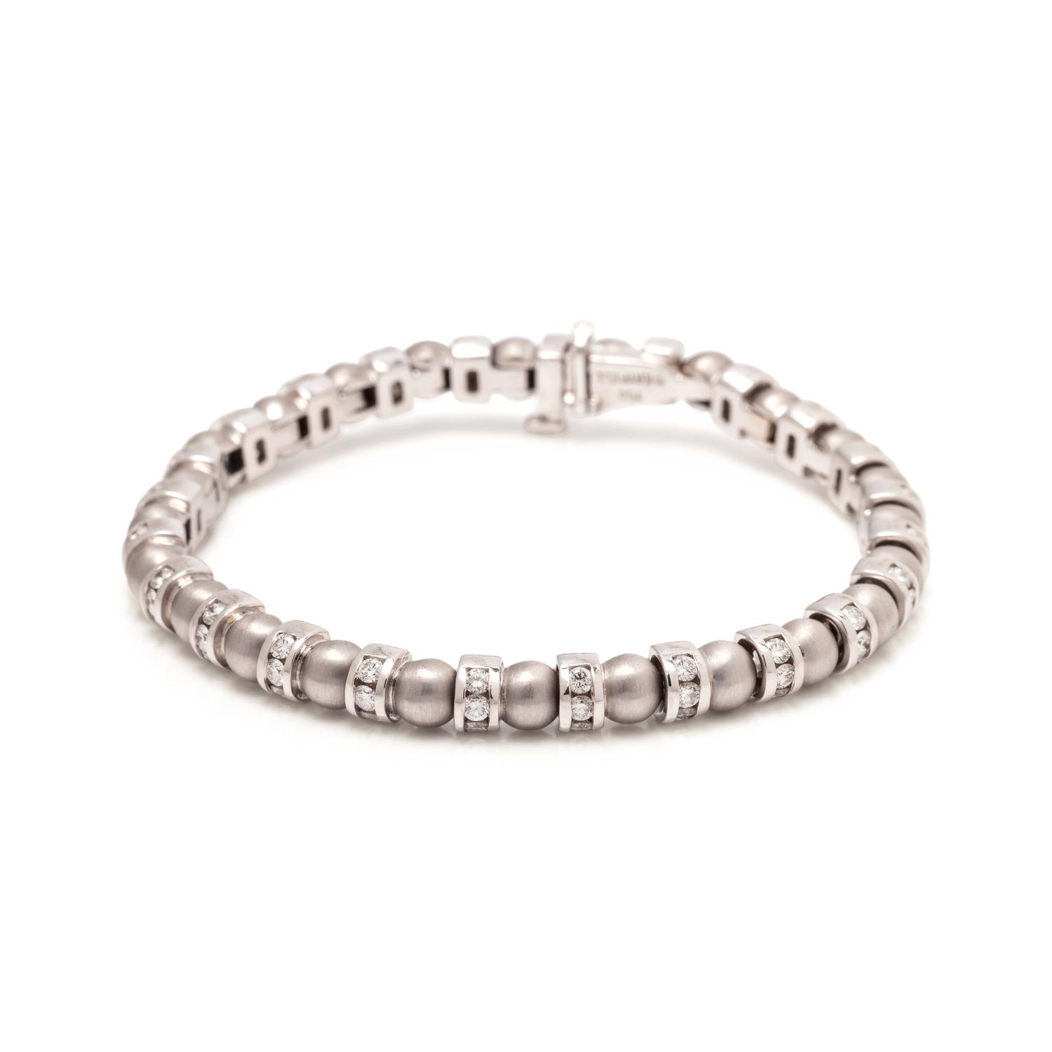 CHARLES KRYPELL, WHITE GOLD AND DIAMOND BRACELET