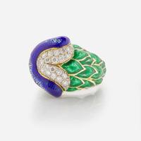 An 18K Yellow Gold, Enamel, and Diamond Ring